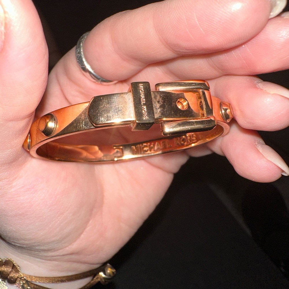 michael kors buckle bracelet